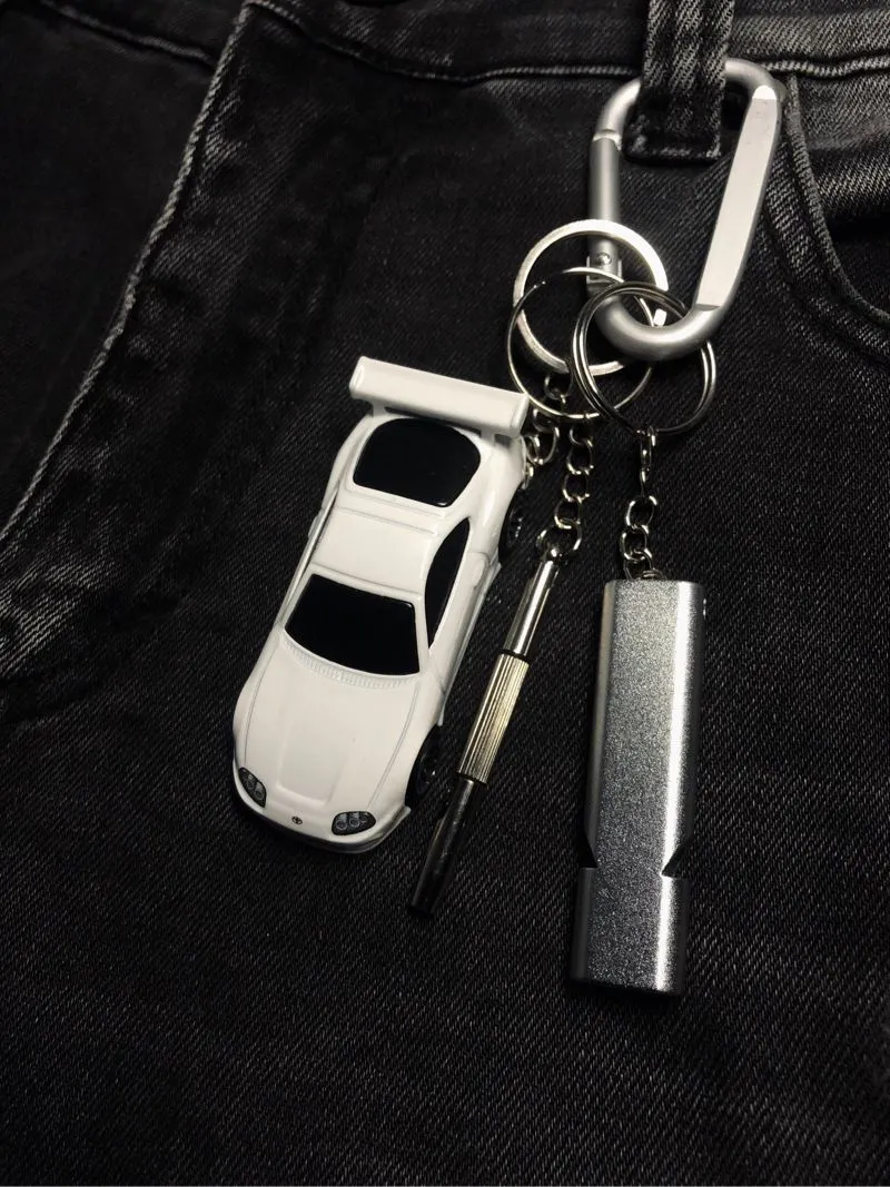 Keychain Hot Wheels Fast & Furious Toyota Supra White photo 1