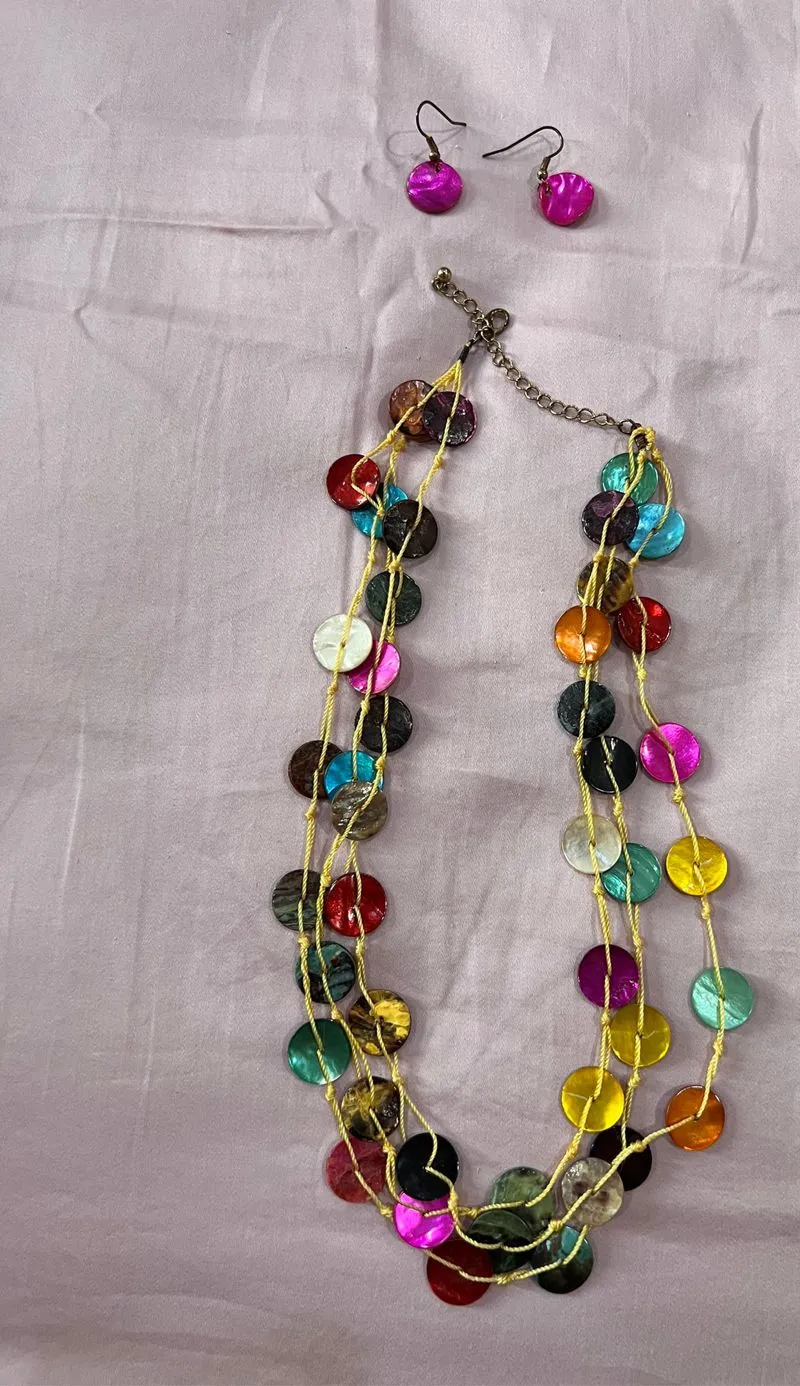Colorful button necklace & earings photo 1