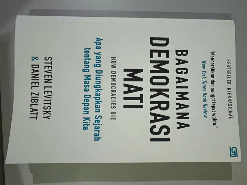 how democracies die  photo 1