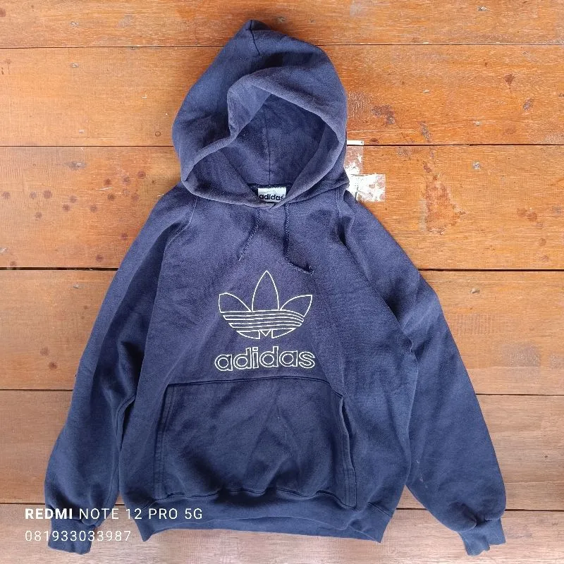 Adidas trefoil 90's photo 1