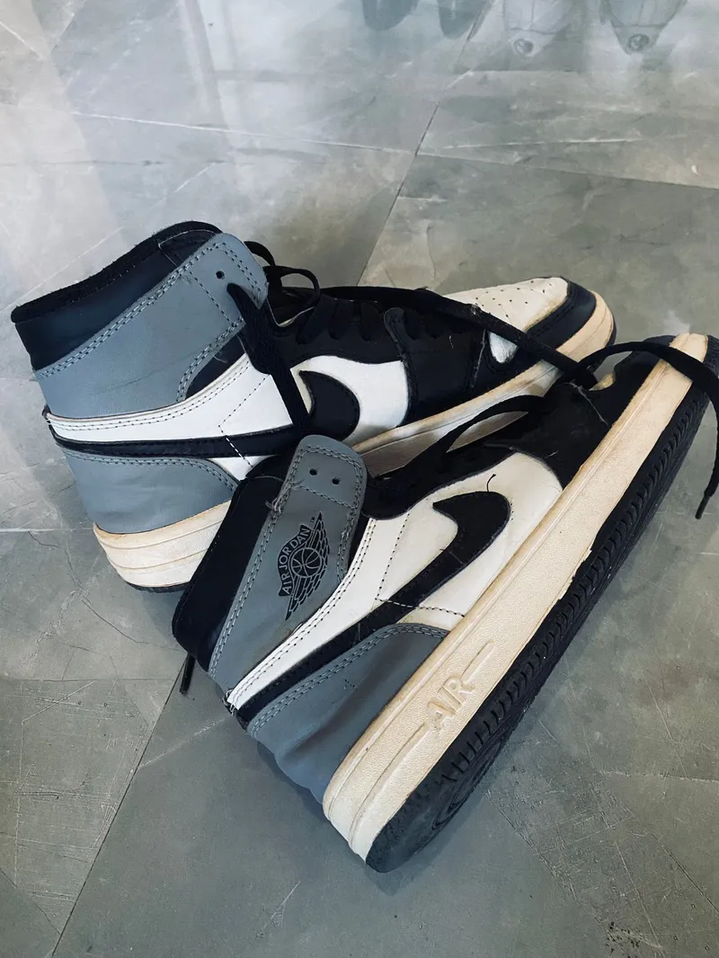 Nike Air Jordan Sportswear Sneakers Pria gray photo 1