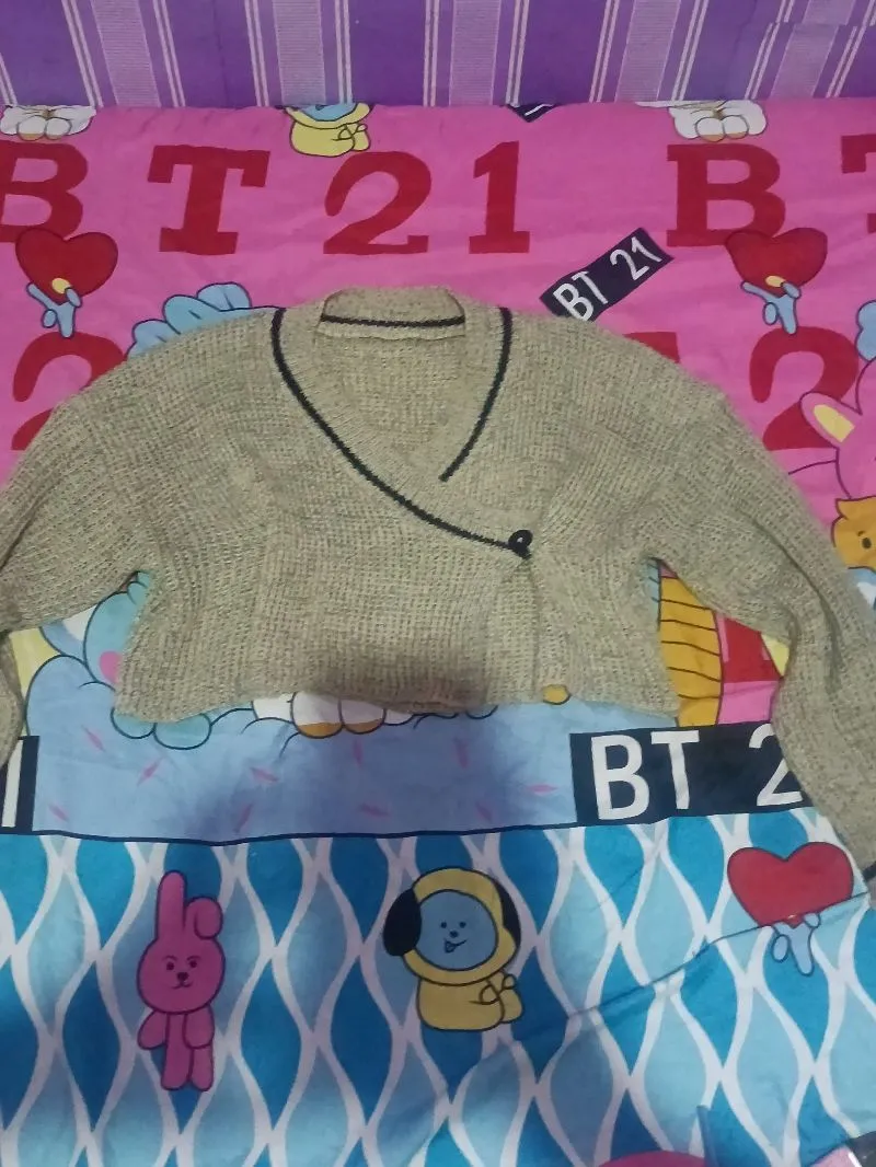crop top rajut photo 1