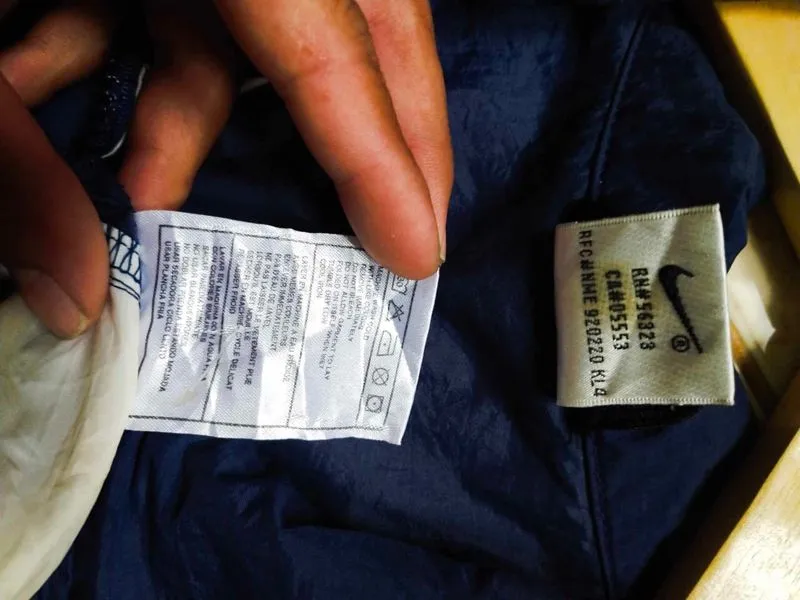 Nike Vintage Windbreaker Big Swoosh