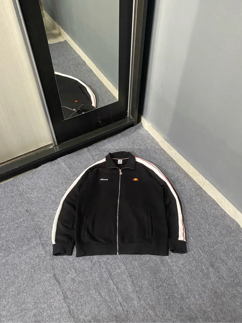 Tc ellesse photo 1