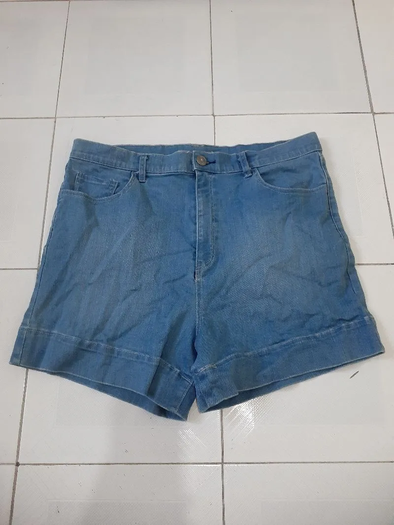Riders By Lee Women Shorts Denim photo 1