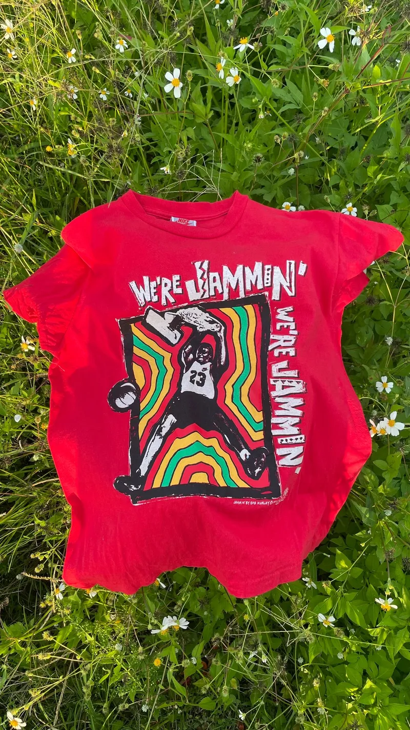 Nike Vintage Sportswear T-shirt Pria red