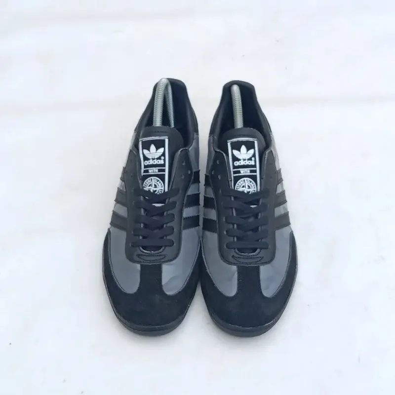 Adidas Streetwear Casual Sneakers Wanita black gray photo 1