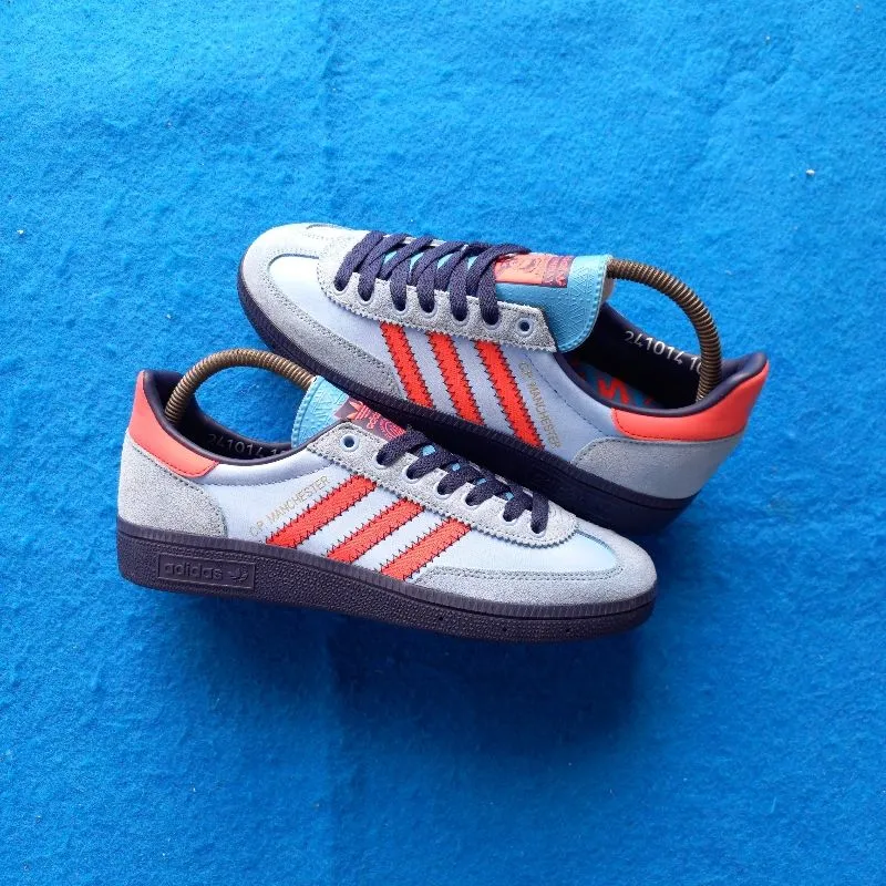 Adidas cp manchester photo 1