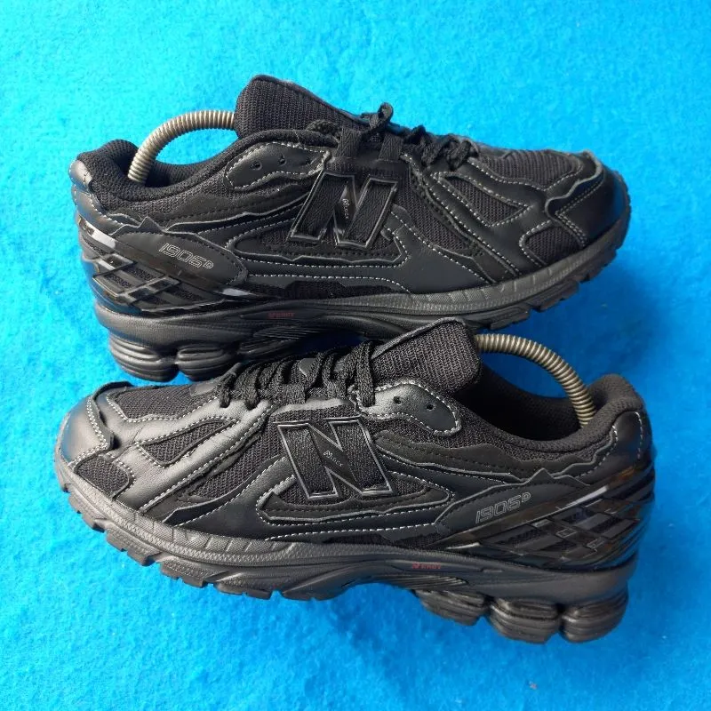 New balance 1906D 3black photo 1