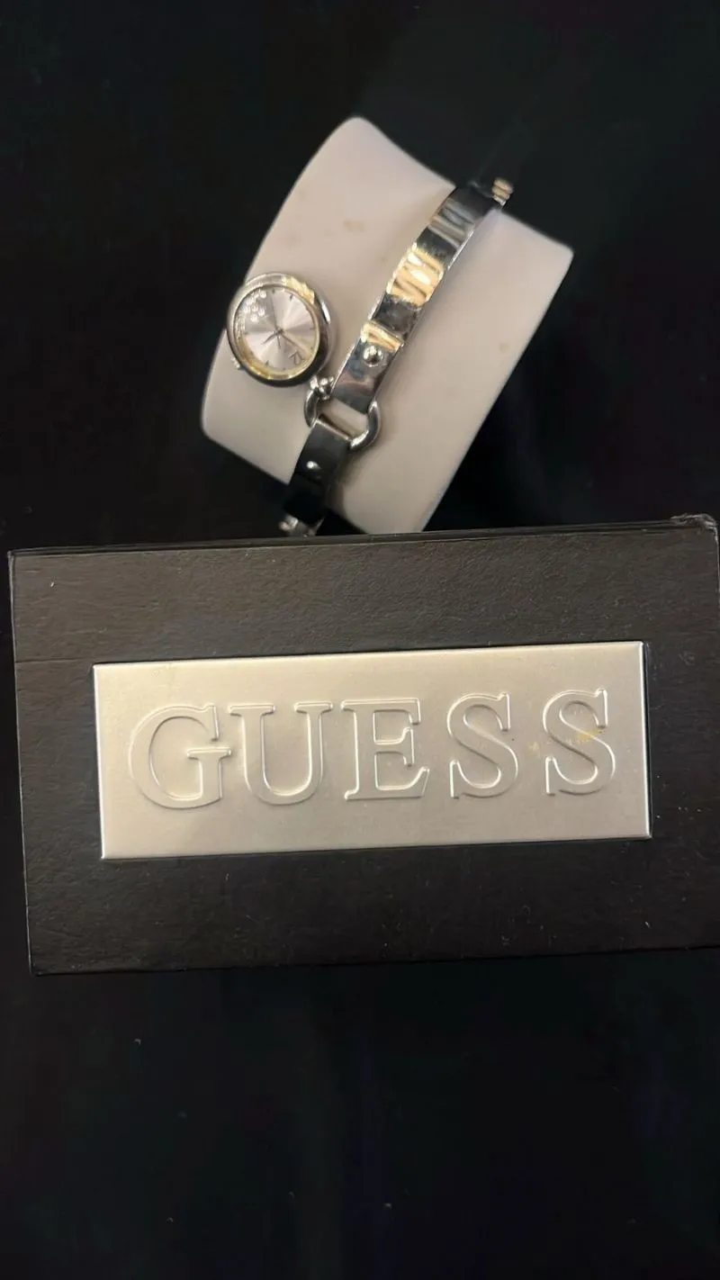 Jam tangan wanita guess photo 1