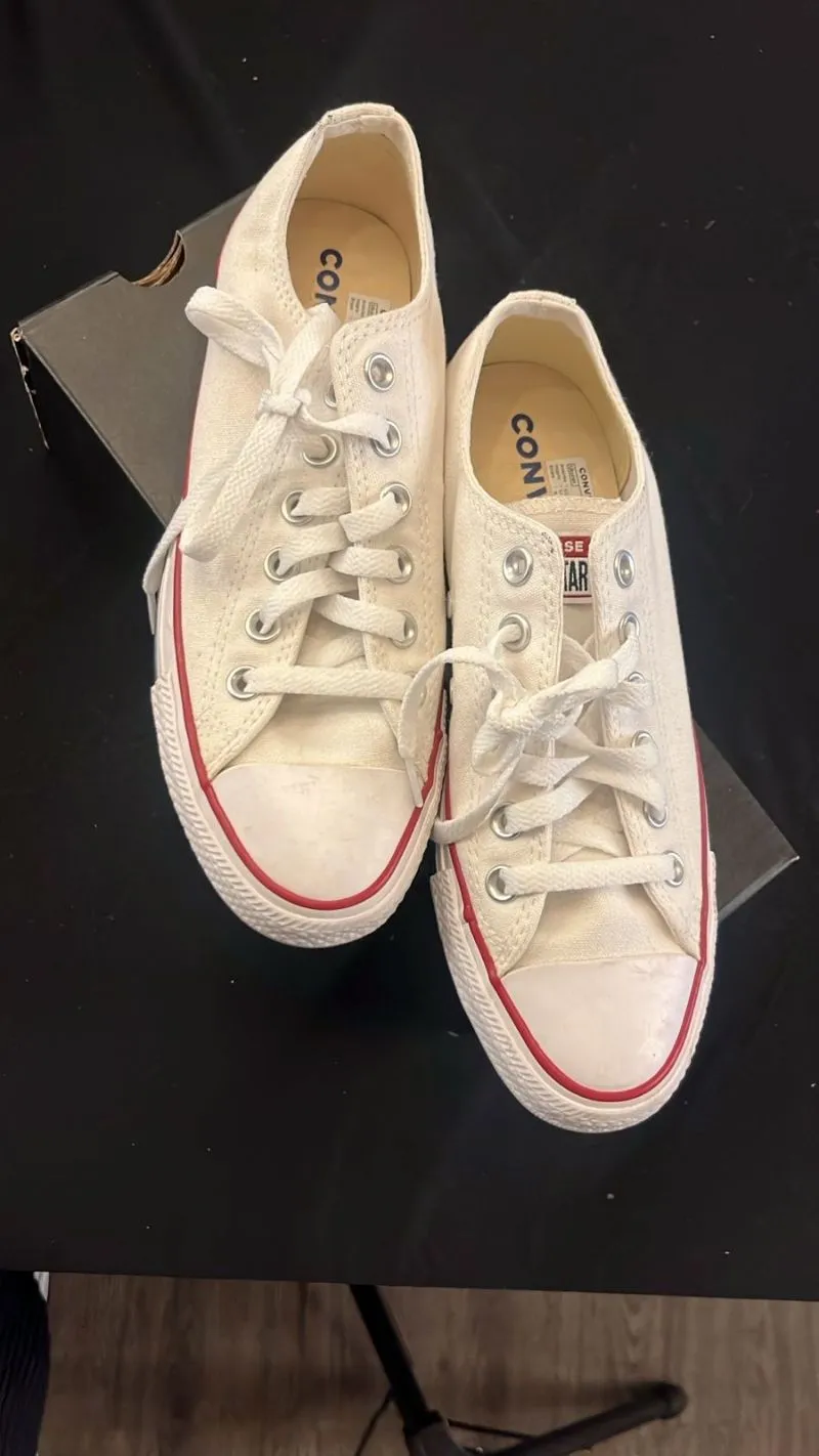 Convers wanita photo 1