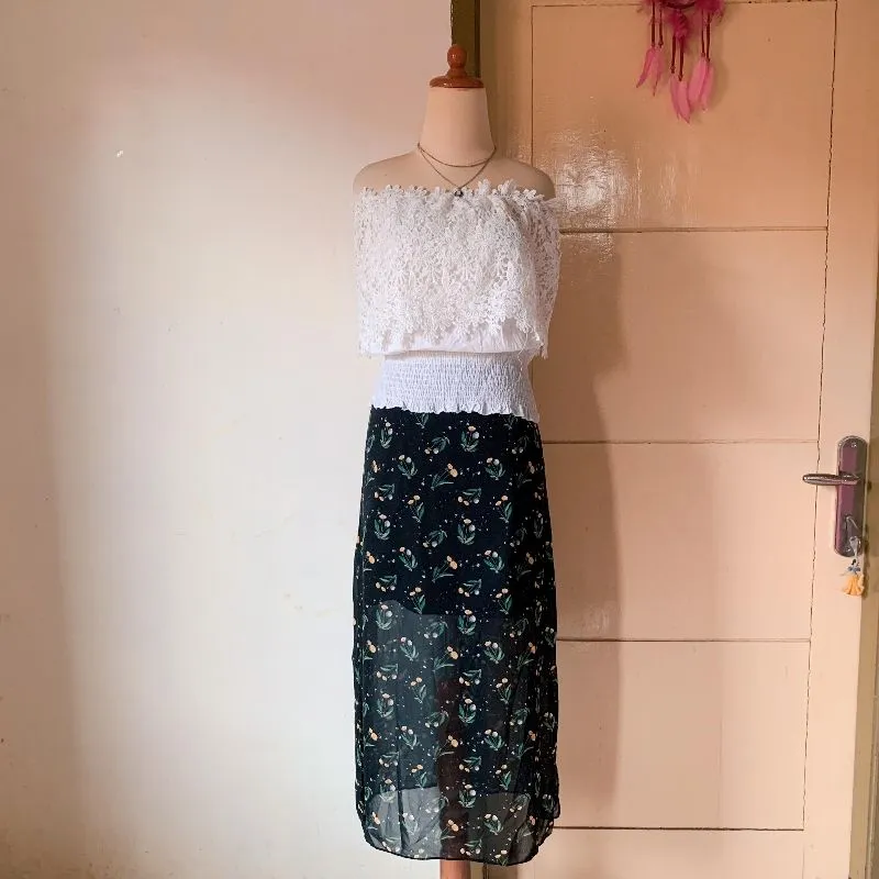 White Sabrina Top photo 1