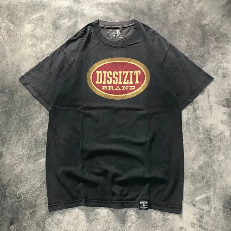 dissizit tee photo 1