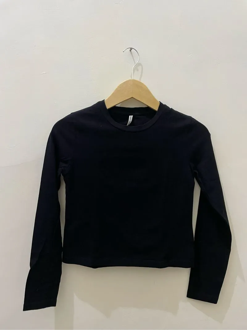 Fitted long sleeve photo 1