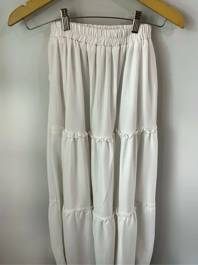 Ruffle skirt white wanita photo 1