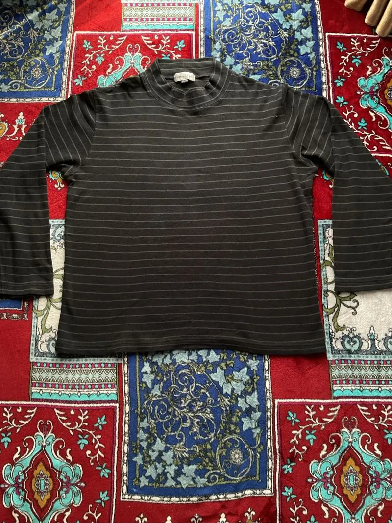 Sweater photo 1