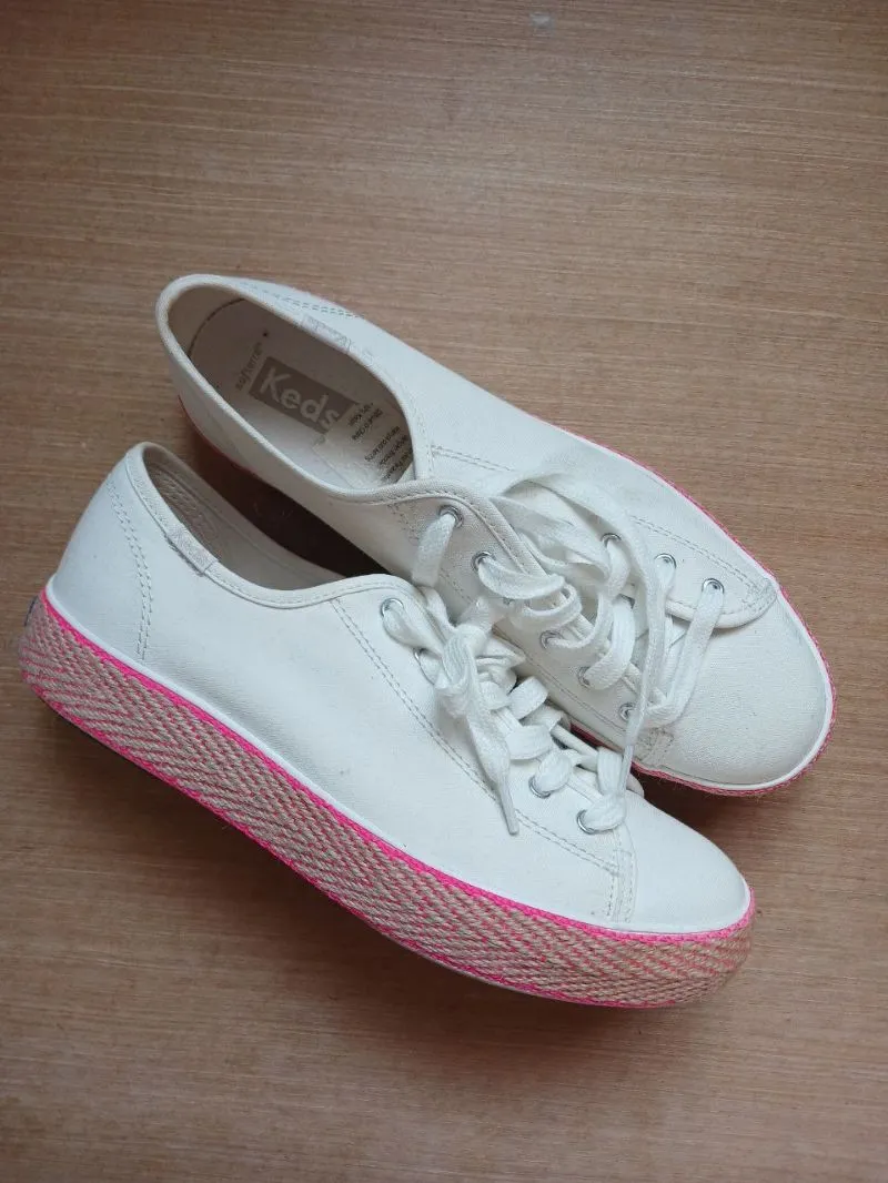 (Preloved / VGC) KEDS Women Triple Kick Canvas Jute Foxing  photo 1