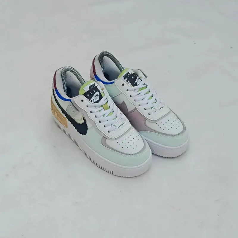 Nike Streetwear Casual Sneakers Wanita white photo 1