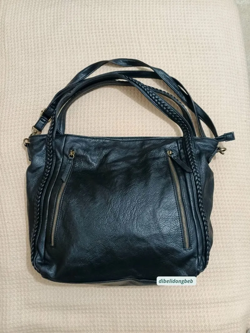 Marikai Black Shoulder Tote Sling Bag Tas Hitam Australia photo 1