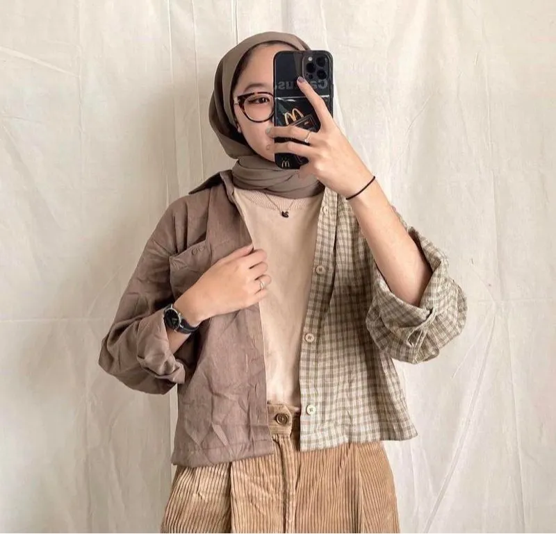Reworked two tone shirt crop vintage thrift photo 1