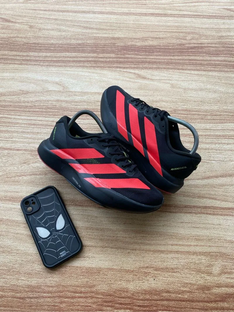 Adidas Streetwear Sportswear Sneakers Pria black red photo 1