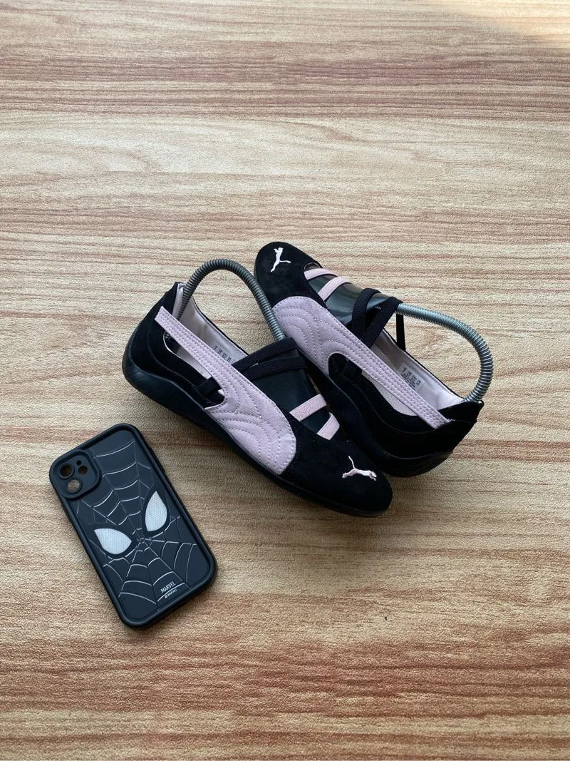 Puma Streetwear Sportswear Sneakers Wanita pink black photo 1