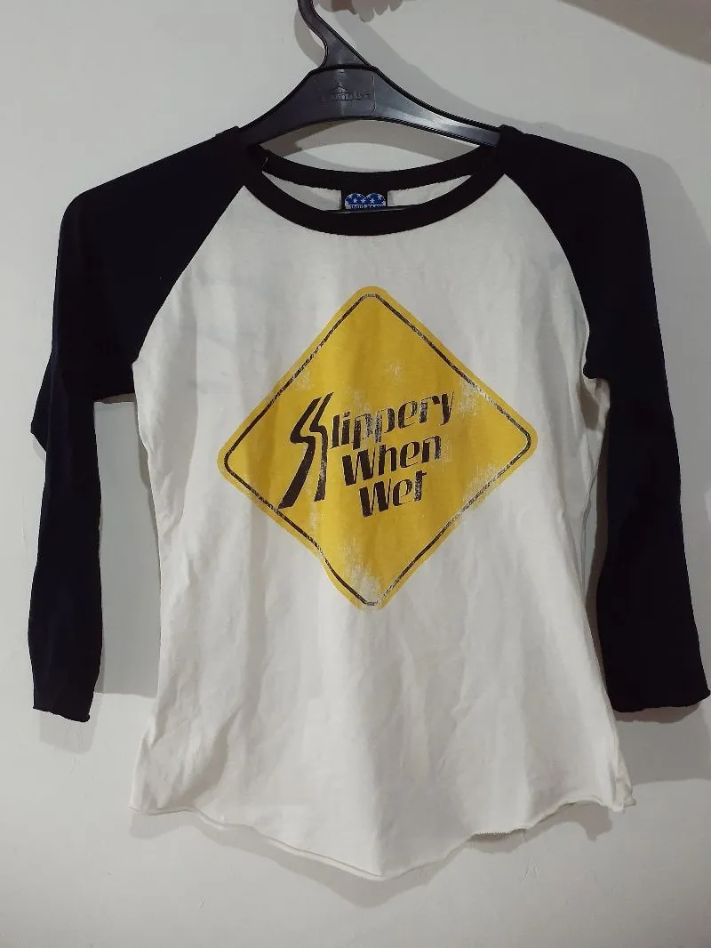 Band Tees Vintage Bon Jovi Slippery When Wet World Tour photo 1