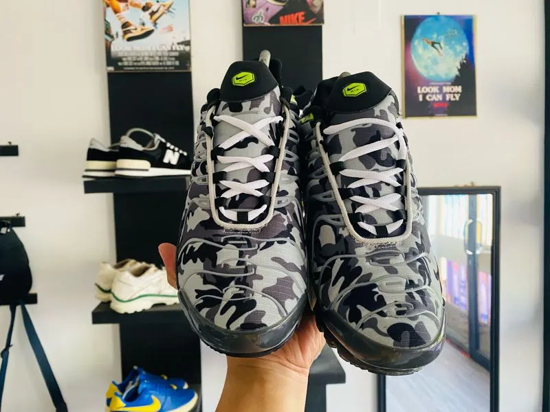 nike tn plus camo