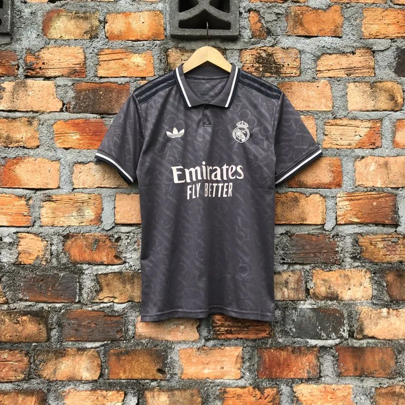 Real Madrid Jersey Third 24/25 photo 1