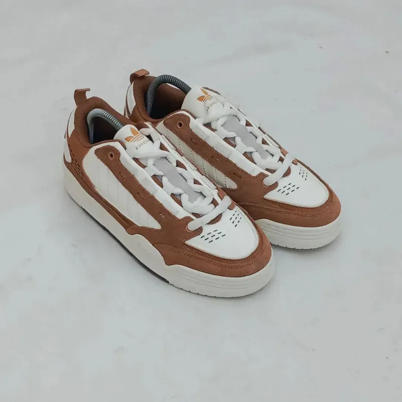 Adidas Streetwear Casual Sneakers Wanita white tan photo 1