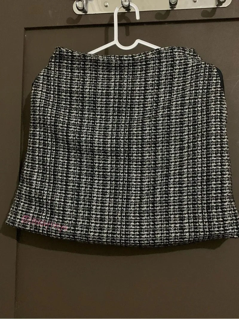 H&M TWEED SKIRT photo 1