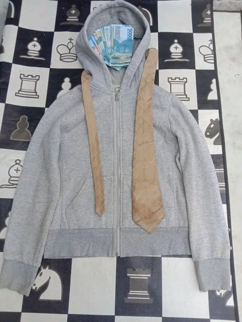 H&M Minimalist Casual Denim jacket Pria silver gray photo 1