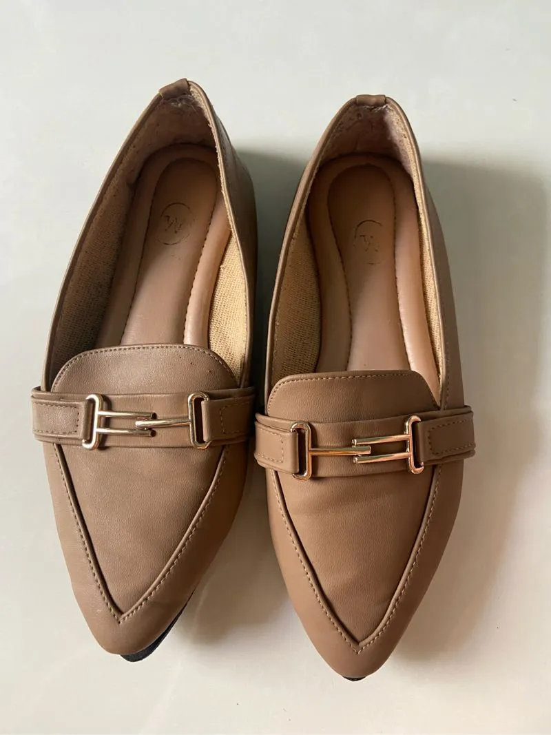 Winod Flat Shoes (Brown) photo 1