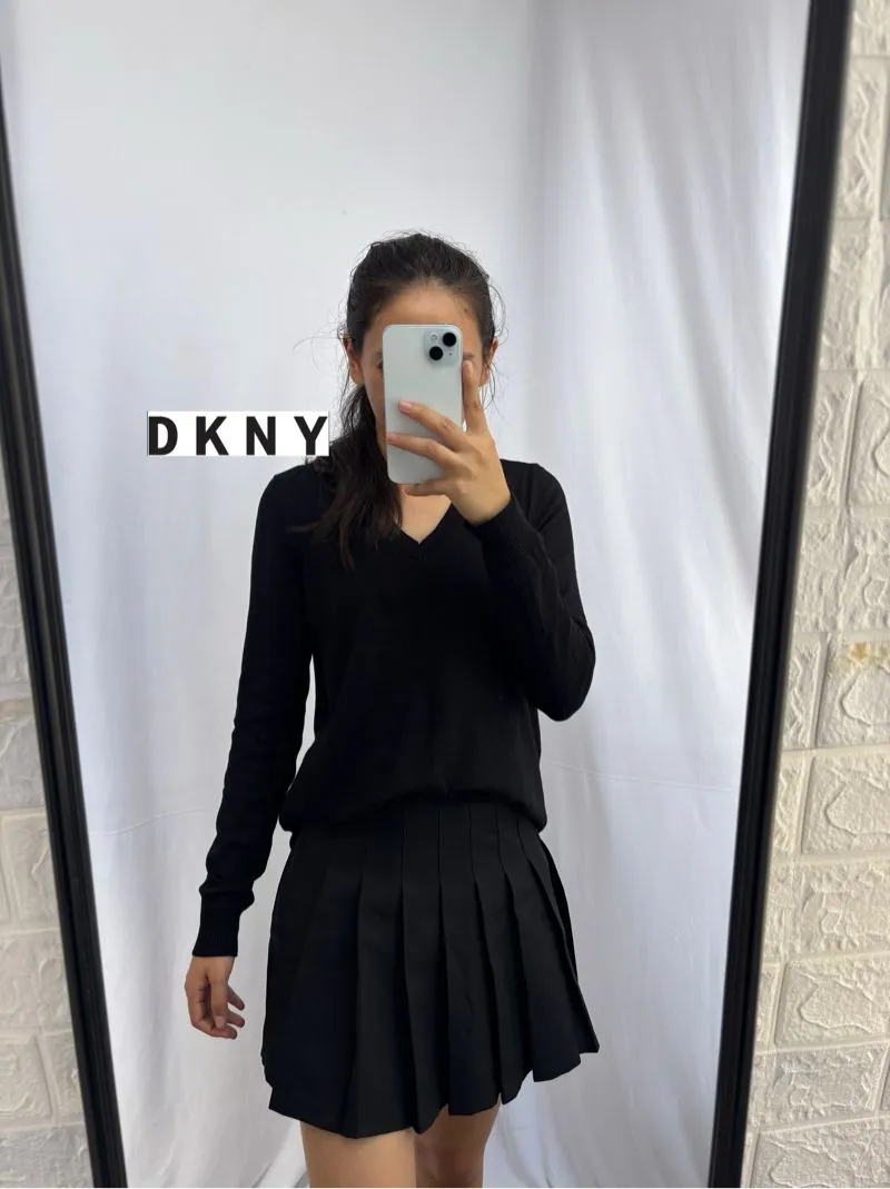 Dkny knit photo 1