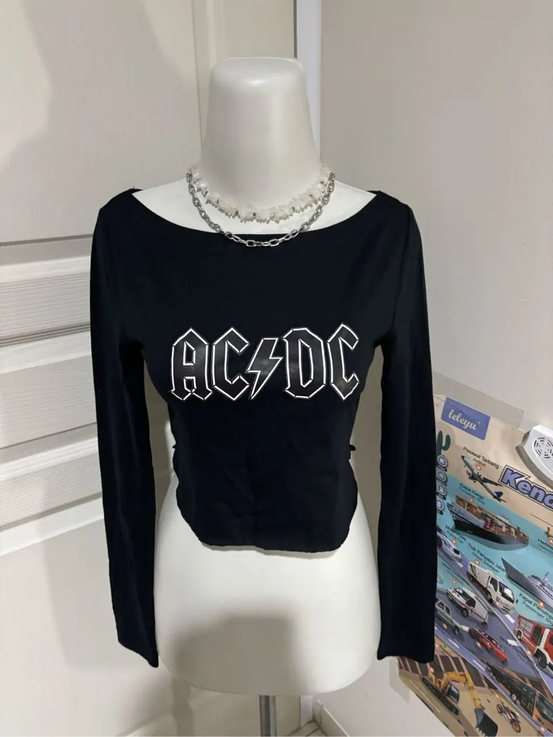 TAKE ALL CROP ACDC GAP & Y2k wanitaaa photo 1