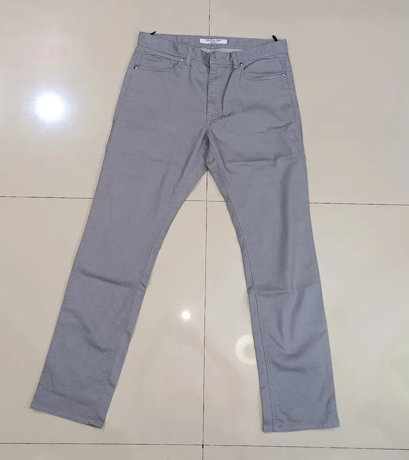 [NEGO] Celana Regular Skinny dari Growth by Grail | Size 31  photo 1