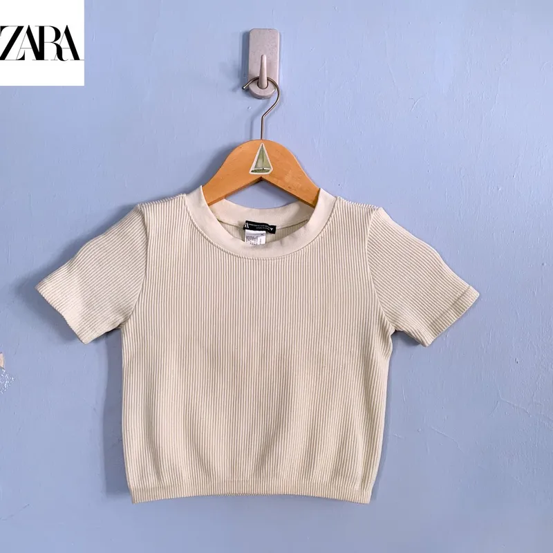 ZARA Casual Crop top Wanita cream photo 1