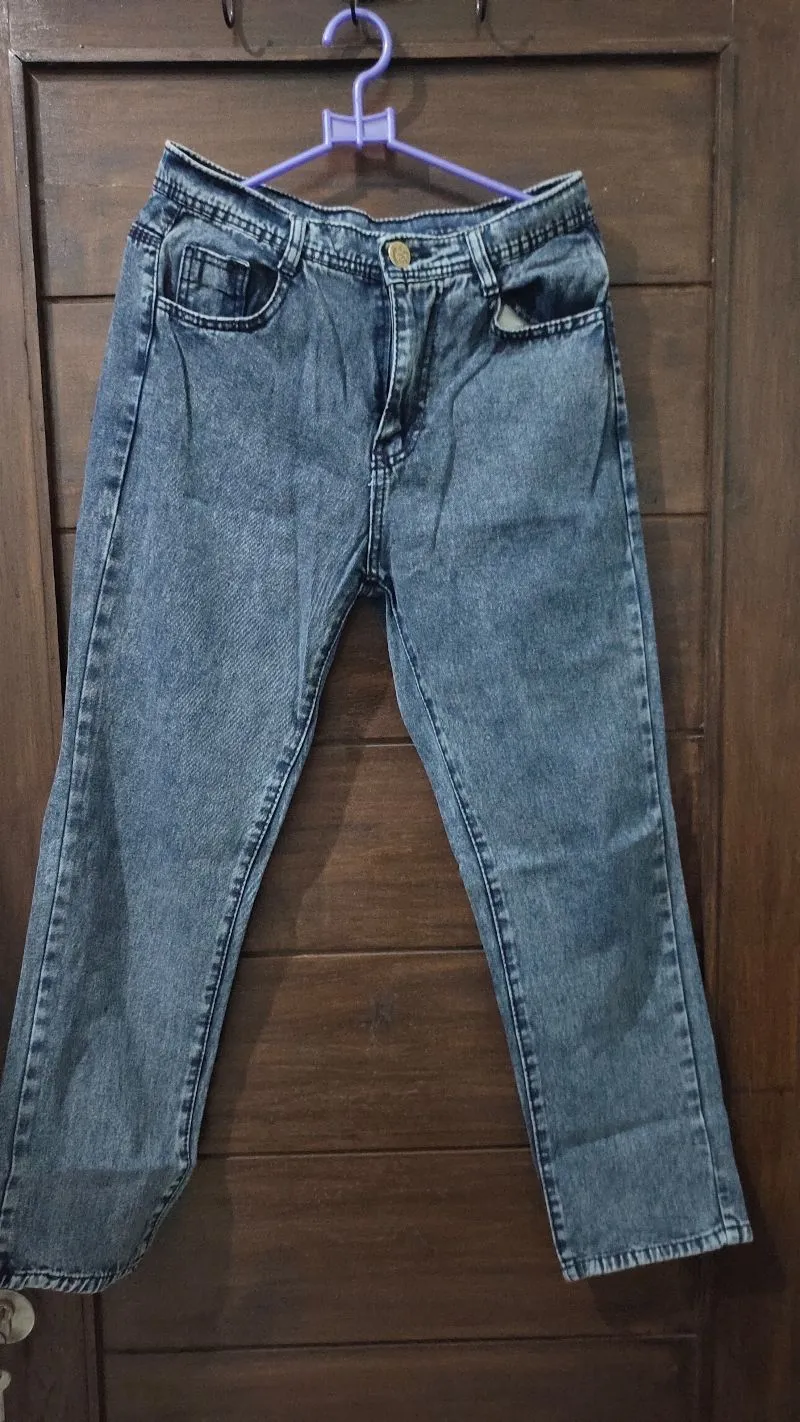 Jean  photo 1