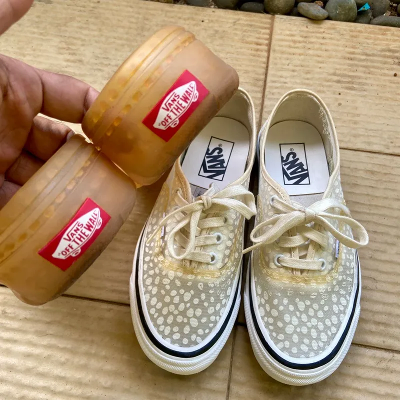 VANS Streetwear Skater Sneakers Wanita white photo 1