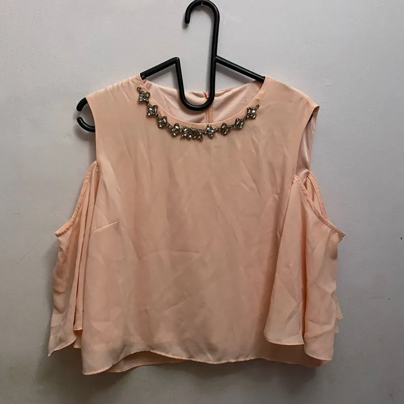 pink sleeveless photo 1