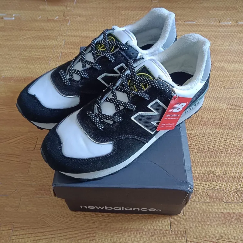 New Balance Streetwear Sportswear Sneakers Pria white black photo 1