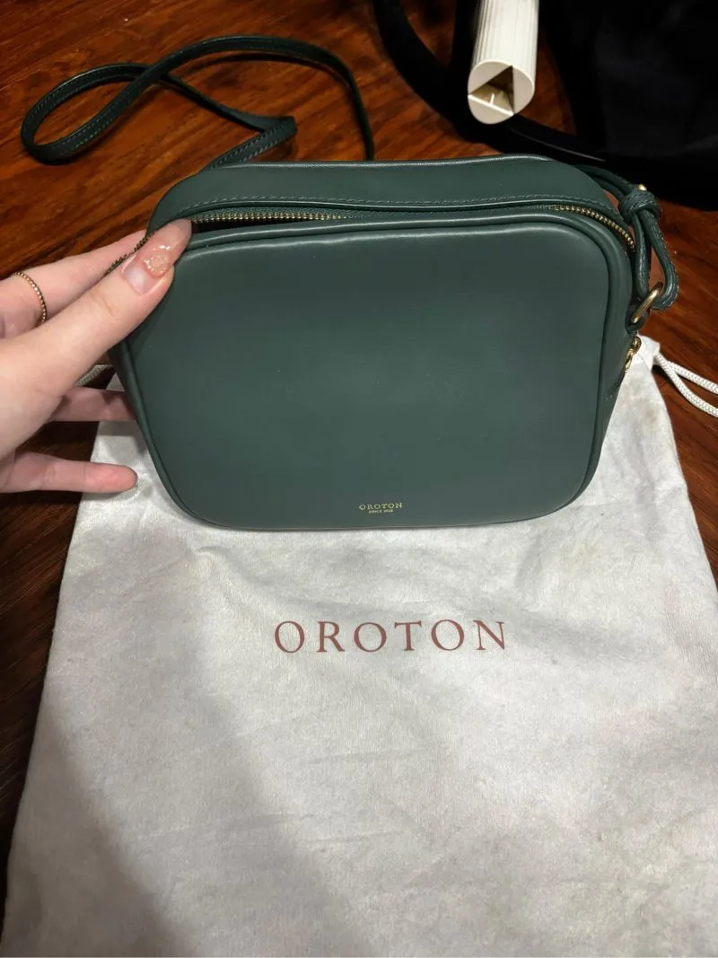 Oroton slingbag photo 1