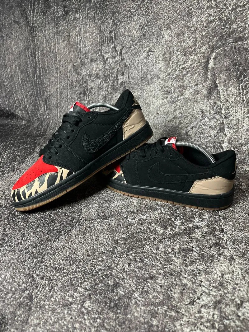 Nike Air Jordan 1 Retro Low Sp x Solefly Carnivore photo 1
