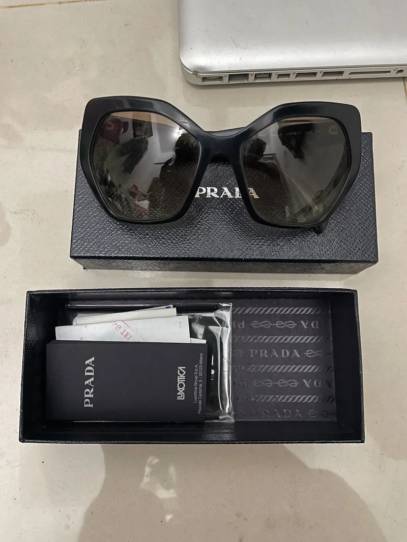 Prada Luxury Sunglass Wanita brown black photo 1