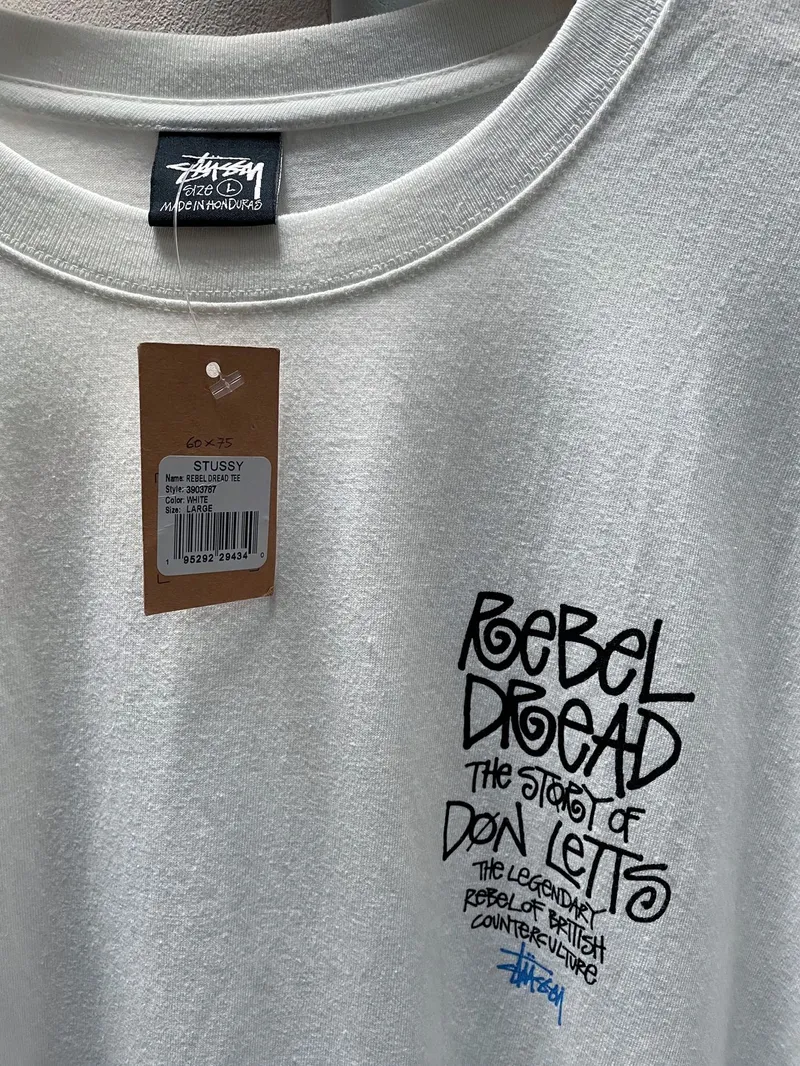 Stussy Streetwear T-shirt Pria white - Preloved