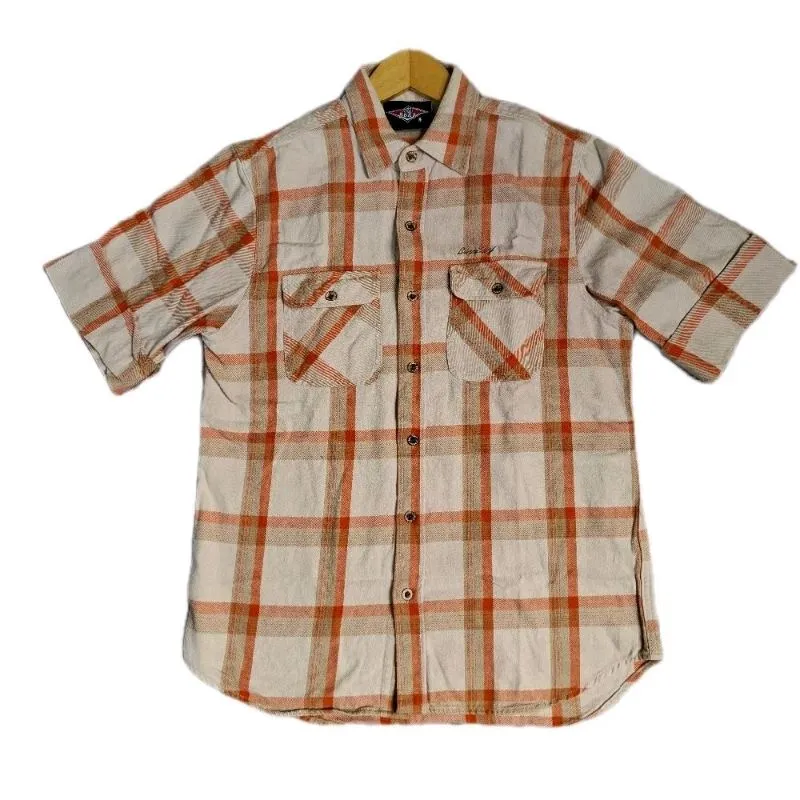 KEMEJA FLANNEL
LENGAN PENDEK
BEAR SURF
SIZE TAG M
LD:108Cm
P photo 1
