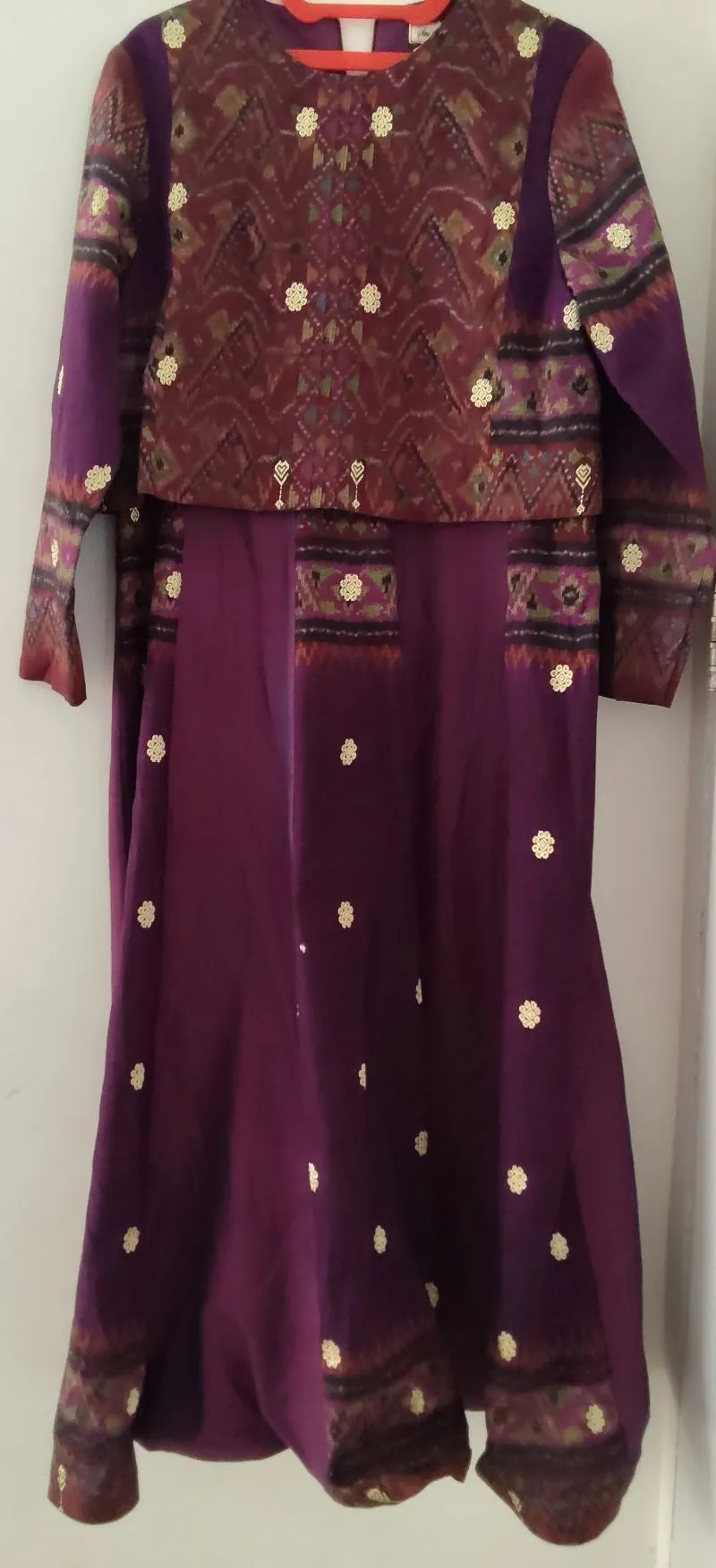 Dress tenun sita soetanto photo 1
