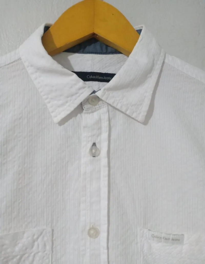 Kemeja Calvin Klein Size M photo 1