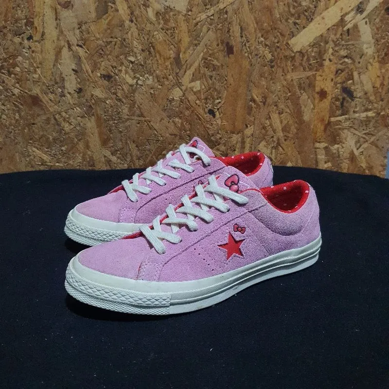 Converse one star X Hello Kitty photo 1
