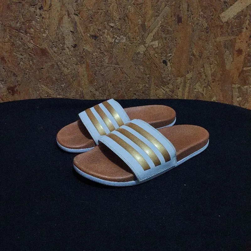 Sandal Adidas Brown photo 1